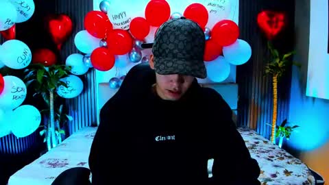 Mike 0233 online show from 16, 2, 2025