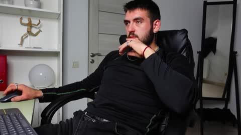 MIKE PLATANO online show from 24, 9, 2025