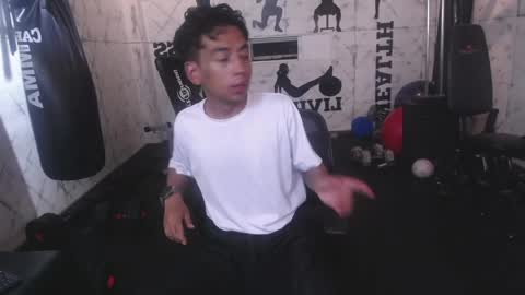 Snapshot of mike_salaz chatting on 1, 4, 2026 Mike Salaz online show from 1, 4, 2026