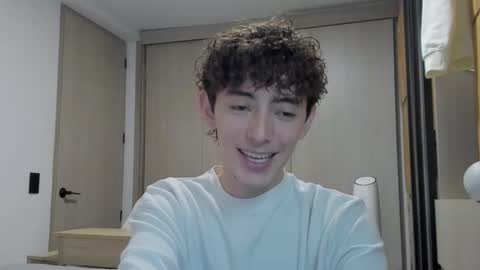 Snapshot of mikebelf4 chatting on 25, 9, 2025 Mikebelf4 online show from 25, 9, 2025