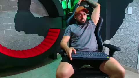 Snapshot of mikeblare chatting on 7, 1, 2025 Mike Blare online show from 7, 1, 2025