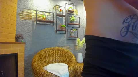 Snapshot of mikeblare chatting on 28, 1, 2025 Mike Blare online show from 28, 1, 2025