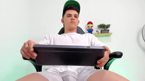 Snapshot of mikecooper_ chatting on 30, 10, 2025 Mike Cooper online show from 30, 10, 2025