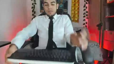 Snapshot of mikee_scooth chatting on 11, 1, 2025 mikee_scooth online show from 11, 1, 2025