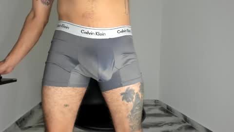 Snapshot of mikee_scooth chatting on 22, 12, 2025 mikee_scooth online show from 22, 12, 2025