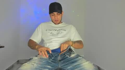 Snapshot of mikee_scooth chatting on 1, 3, 2026 mikee_scooth online show from 1, 3, 2026