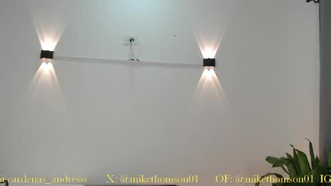 Snapshot of mikethomson01 chatting on 9, 5, 2026 Mike online show from 9, 5, 2026