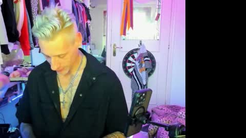 Mikey Sins online show from 23, 11, 2025