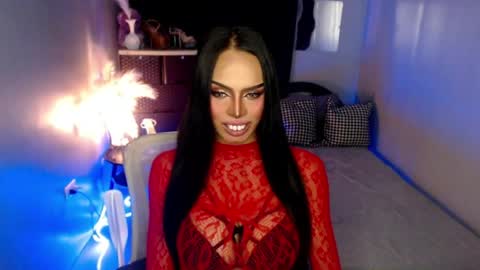 Mistress MikeyAlawi online show from 19, 4, 2026