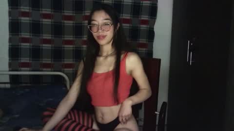 Snapshot of mikhaela_ chatting on 22, 11, 2025 Mikhaela online show from 22, 11, 2025