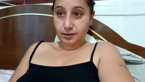 Snapshot of mikhalanita chatting on 28, 11, 2025 mikhalanita online show from 28, 11, 2025