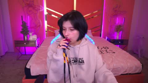 Miki online show from 19, 1, 2025