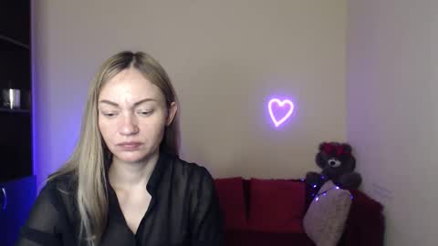 Snapshot of mikkey_mouse8 chatting on 16, 5, 2026 Adalina online show from 16, 5, 2026