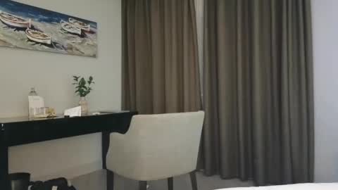 Maaike online show from 5, 2, 2025