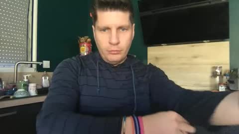 miklp8463 online show from 27, 2, 2026