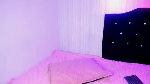   miku katsuragi  online show from 8, 10, 2025