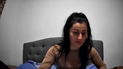 Mikyloveu online show from 10, 12, 2024