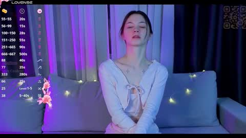 Snapshot of mil_kiss chatting on 17, 12, 2025 Milkiss online show from 17, 12, 2025