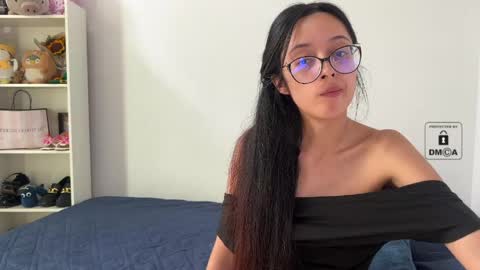Snapshot of mila_2315 chatting on 14, 5, 2026 Mila and albert online show from 14, 5, 2026