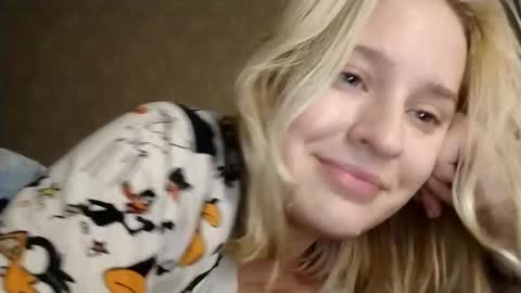 Mila 420 online show from 19, 12, 2025