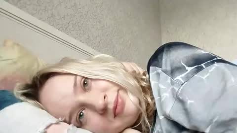 Mila 420 online show from 25, 3, 2026