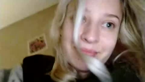 Mila 420 online show from 9, 5, 2026