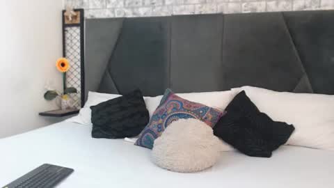 mila_adamss online show from 5, 10, 2025