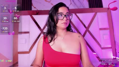 Camila online show from 3, 10, 2025