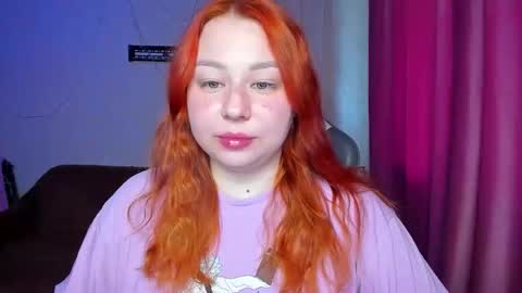 Snapshot of mila_foxxxy chatting on 19, 9, 2025 Mila shy sensual person online show from 19, 9, 2025