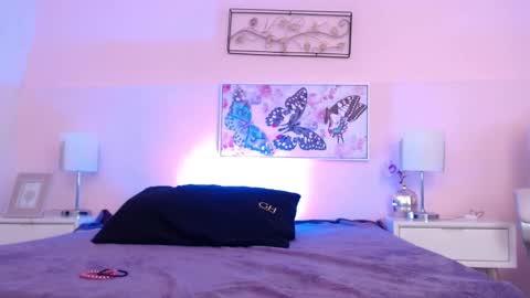 Mila  online show from 7, 12, 2024