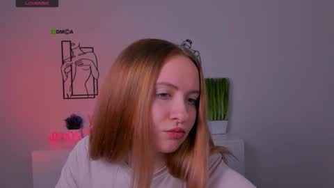 mila_glow online show from 1, 10, 2025