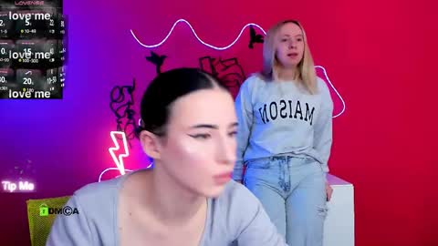 Snapshot of mila_glow chatting on 13, 5, 2026 mila_glow online show from 13, 5, 2026