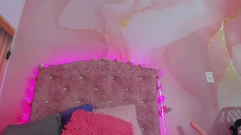 mila_grace_ online show from 1, 4, 2026