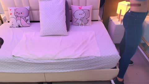 Milena  online show from 23, 1, 2025