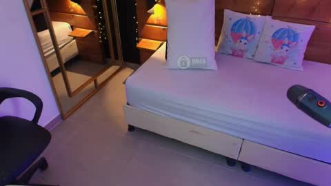 Milena  online show from 15, 9, 2025