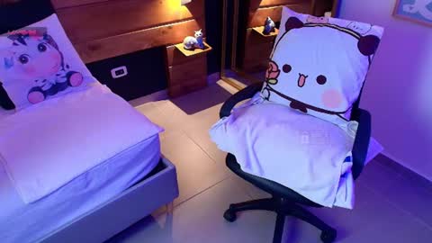 Snapshot of mila_kiitty chatting on 10, 7, 2026 Milena online show from 10, 7, 2026