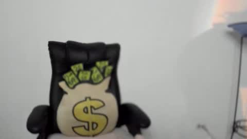 Camila online show from 10, 4, 2026