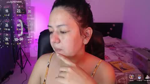 Snapshot of mila_phoenix chatting on 25, 10, 2025 mila_phoenix online show from 25, 10, 2025