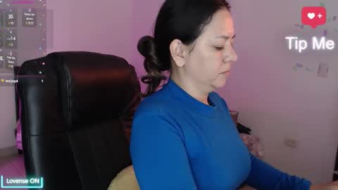 Snapshot of mila_phoenix chatting on 20, 11, 2025 mila_phoenix online show from 20, 11, 2025