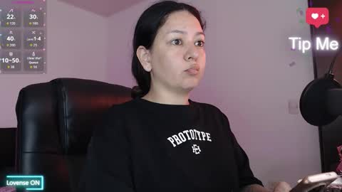 Snapshot of mila_phoenix chatting on 24, 11, 2025 mila_phoenix online show from 24, 11, 2025