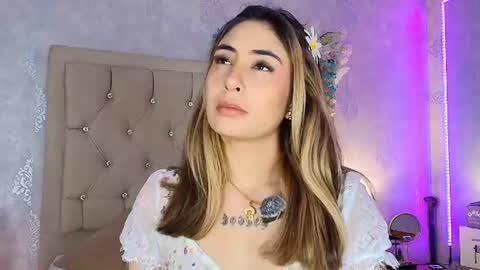 Snapshot of mila_smirnovavk chatting on 15, 6, 2026 MILA online show from 15, 6, 2026