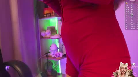 Snapshot of mila_snoow chatting on 13, 11, 2025 M I L A online show from 13, 11, 2025