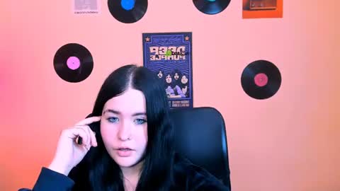 Snapshot of mila_snow1 chatting on 30, 7, 2026 mila_snow1 online show from 30, 7, 2026