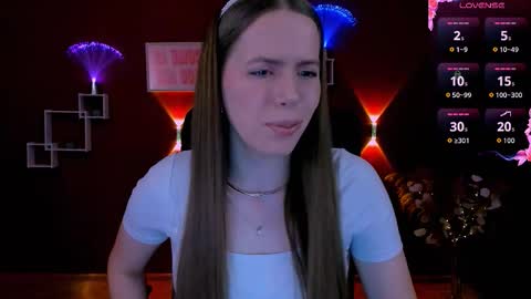 mila_sun__ online show from 11, 3, 2026