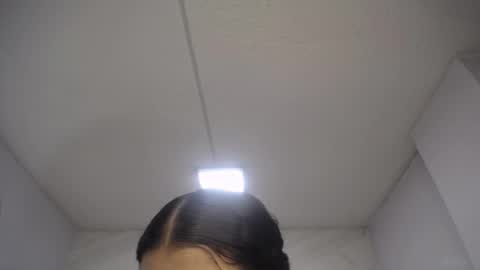 Snapshot of mila_sweet_v chatting on 3, 10, 2025 Mila online show from 3, 10, 2025