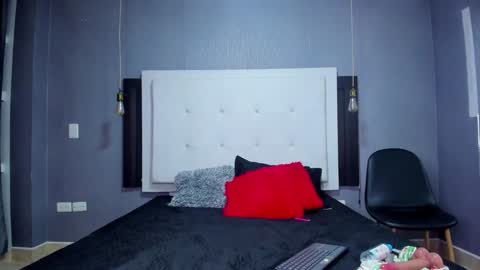          online show from 12, 1, 2025