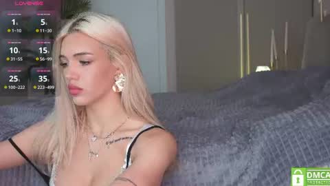 Mila and u can call me sweet bunny online show from 13, 7, 2026