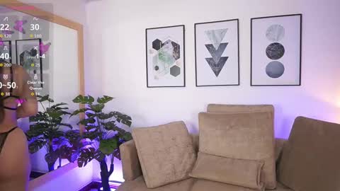 milacrave online show from 22, 9, 2025