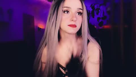 Snapshot of miladyjolie chatting on 9, 9, 2025 MiladyJolie online show from 9, 9, 2025