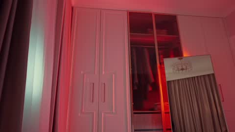        online show from 16, 11, 2025